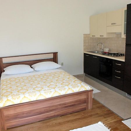 Apartments & Room Masa Starigrad Paklenica Zimmer foto